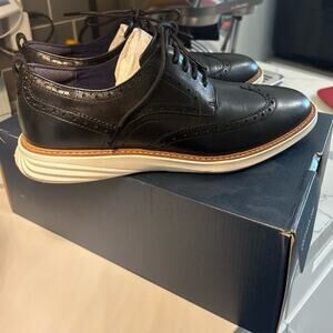 COLE HAAN - Grandevolution Leather Brogues - Men’s size 10.5